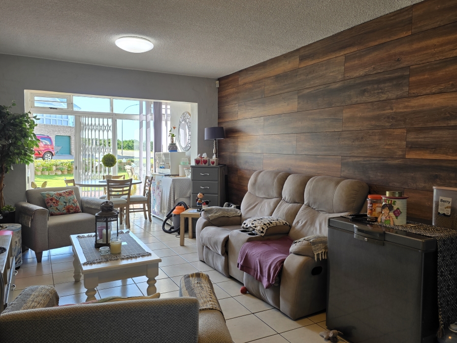 2 Bedroom Property for Sale in Aston Bay Eastern Cape